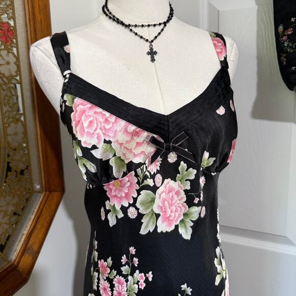 NWT Y2K Morgan Taylor Black & Pink Floral Dark Coquette Romantic Satin Slip XL - Picture 2 of 8